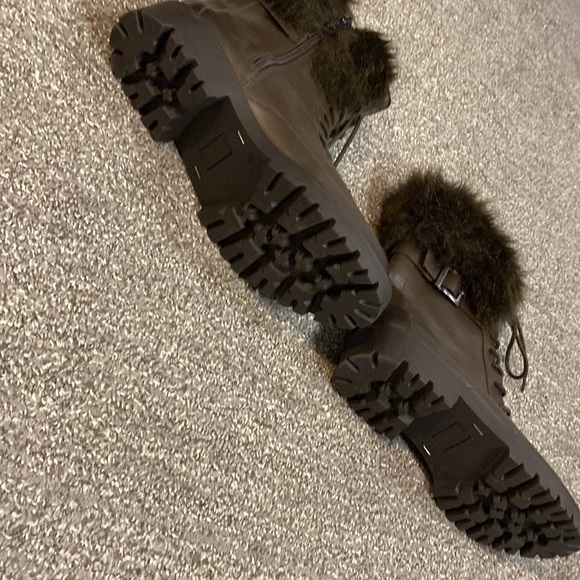 Charles David brown boots - Picture 2 of 6